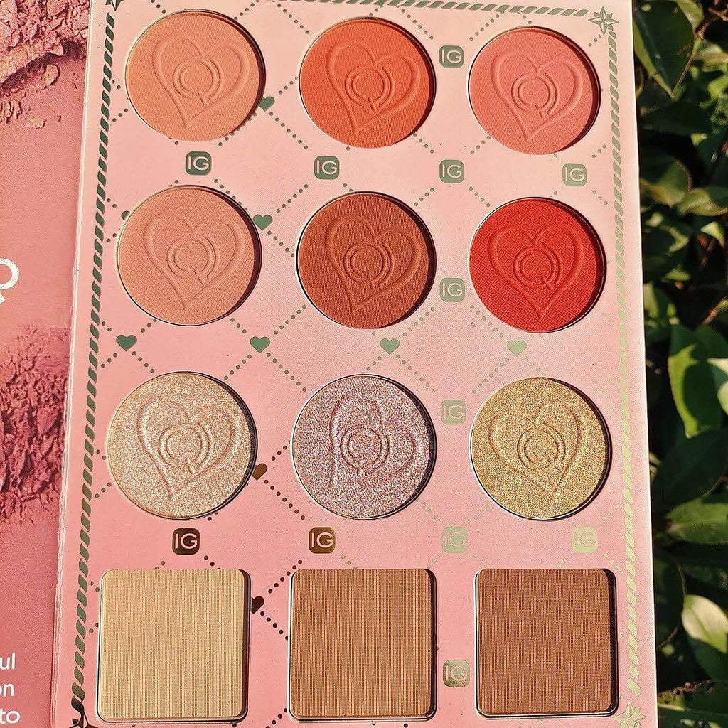 Strawberry Moonlight Eyeshadow Palette with 82 Colors